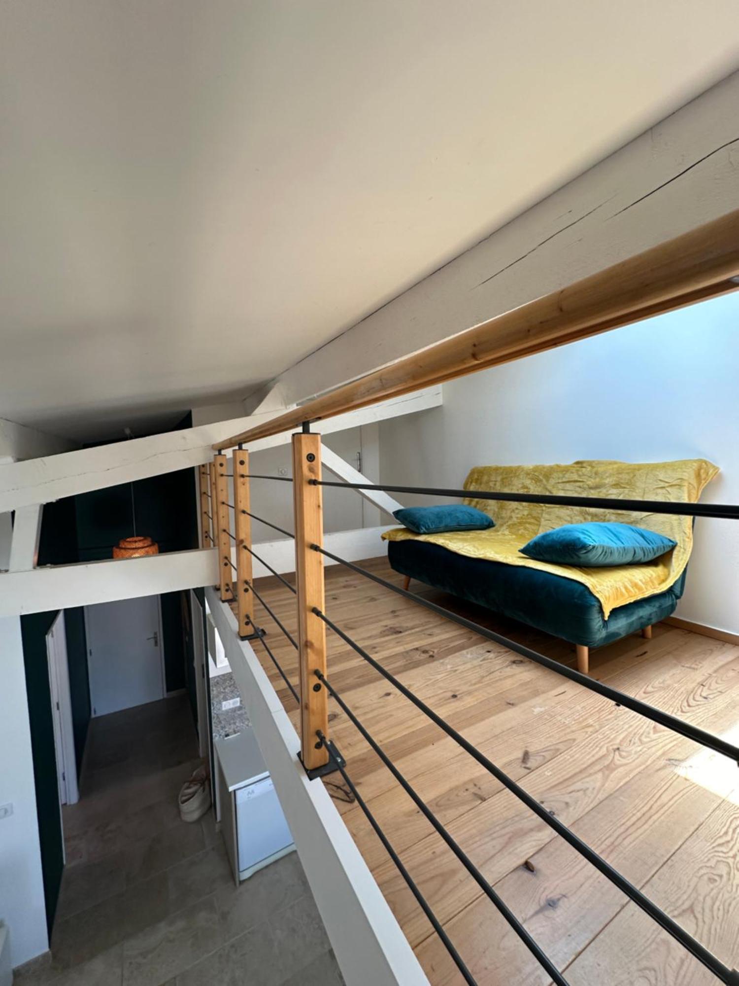 Apartment Avec Vue Sur L Eglise Des